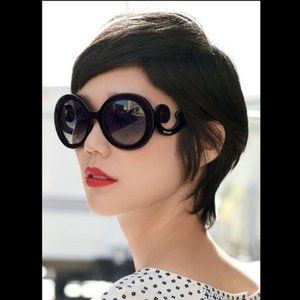 Prada Sunglasses Tortoiseshell Brown with TOM FORD Case